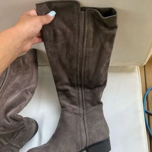 High Suede Gray Boots